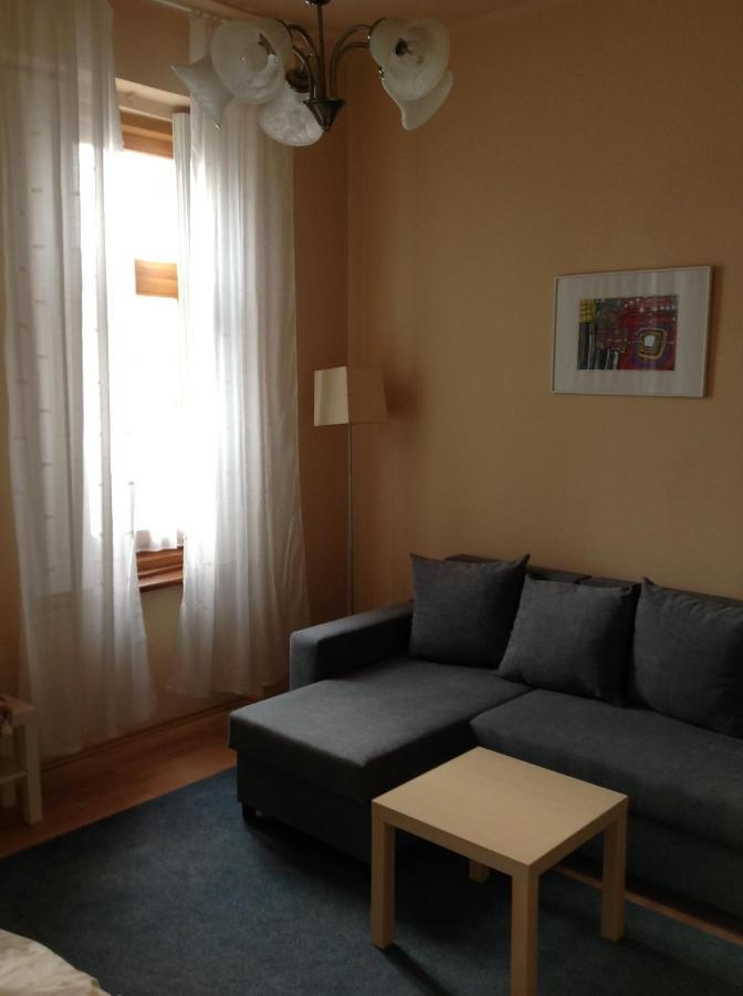 King Apartman ชาร์วาร์ ภายนอก รูปภาพ