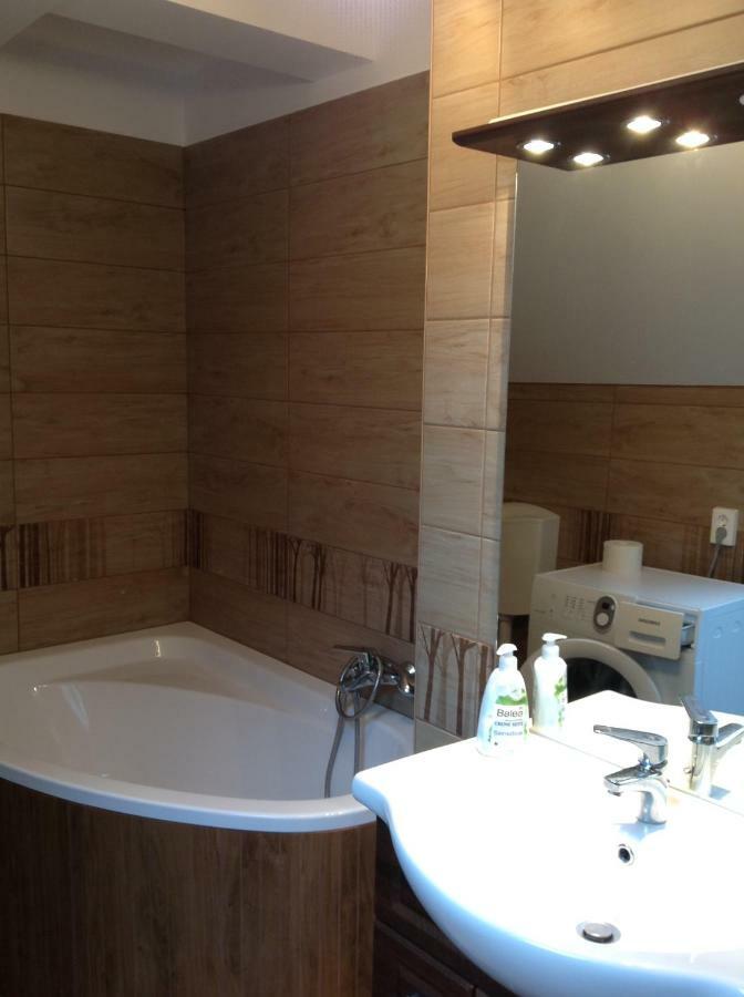 King Apartman ชาร์วาร์ ภายนอก รูปภาพ